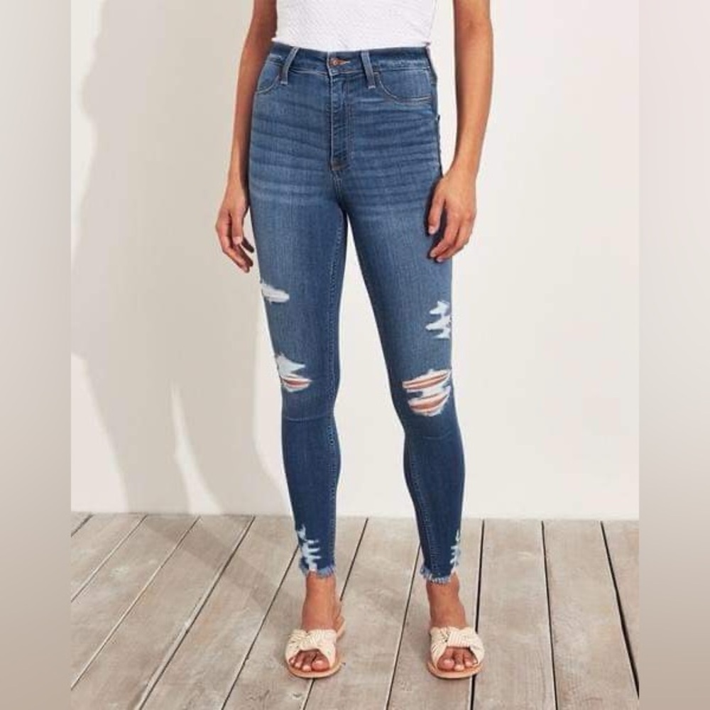 Hollister Ultra High- Rise Jean Legging Hollister Advanced Stretch Size 5L